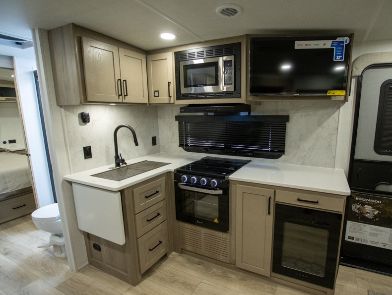 2026 Forest River Rockwood Ultra Lite 2618RD - Image 8