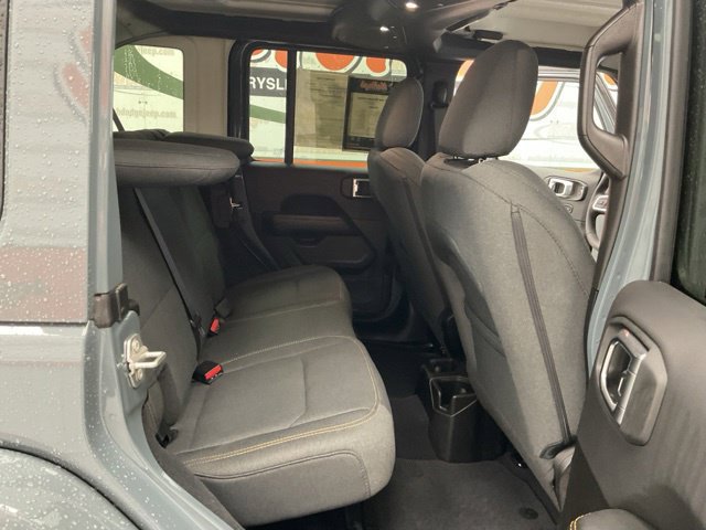 2026 Jeep Wrangler Sahara 4 Door 4x4 - Image 23