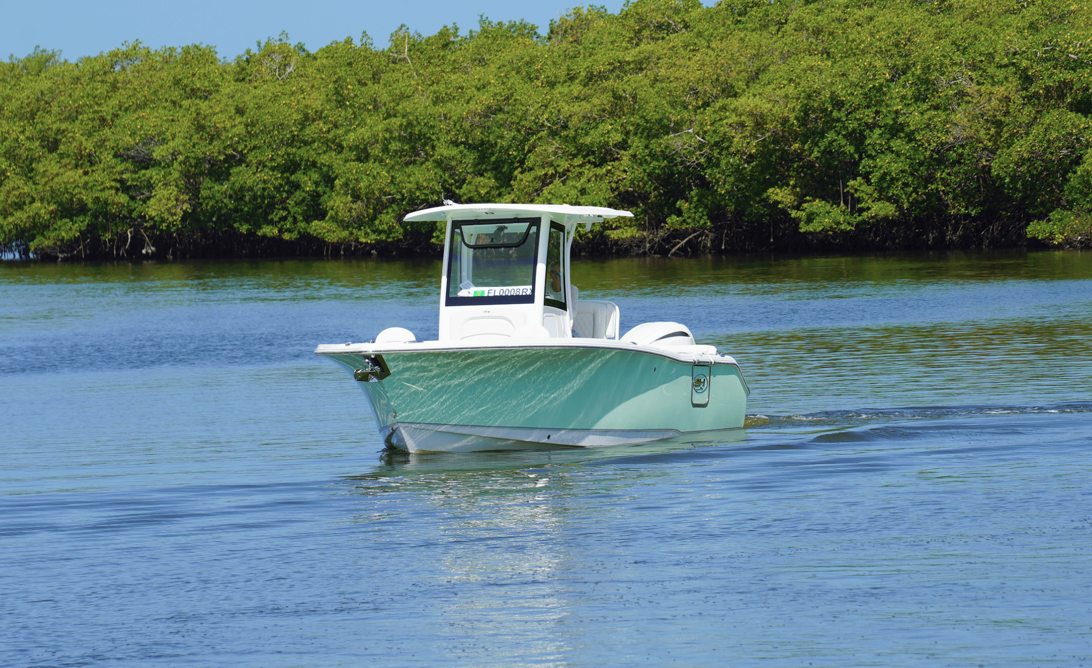 2027 SEA HUNT ULTRA 255SE - Image 3