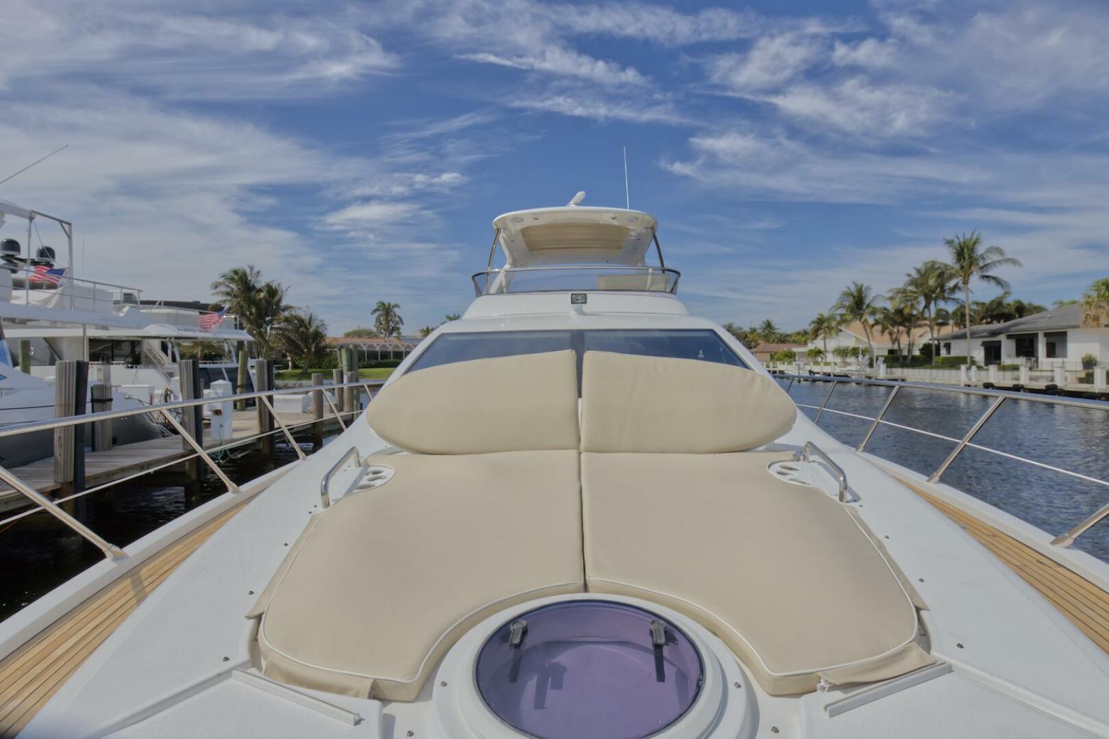 2015 Azimut 64 Flybridge - Image 9