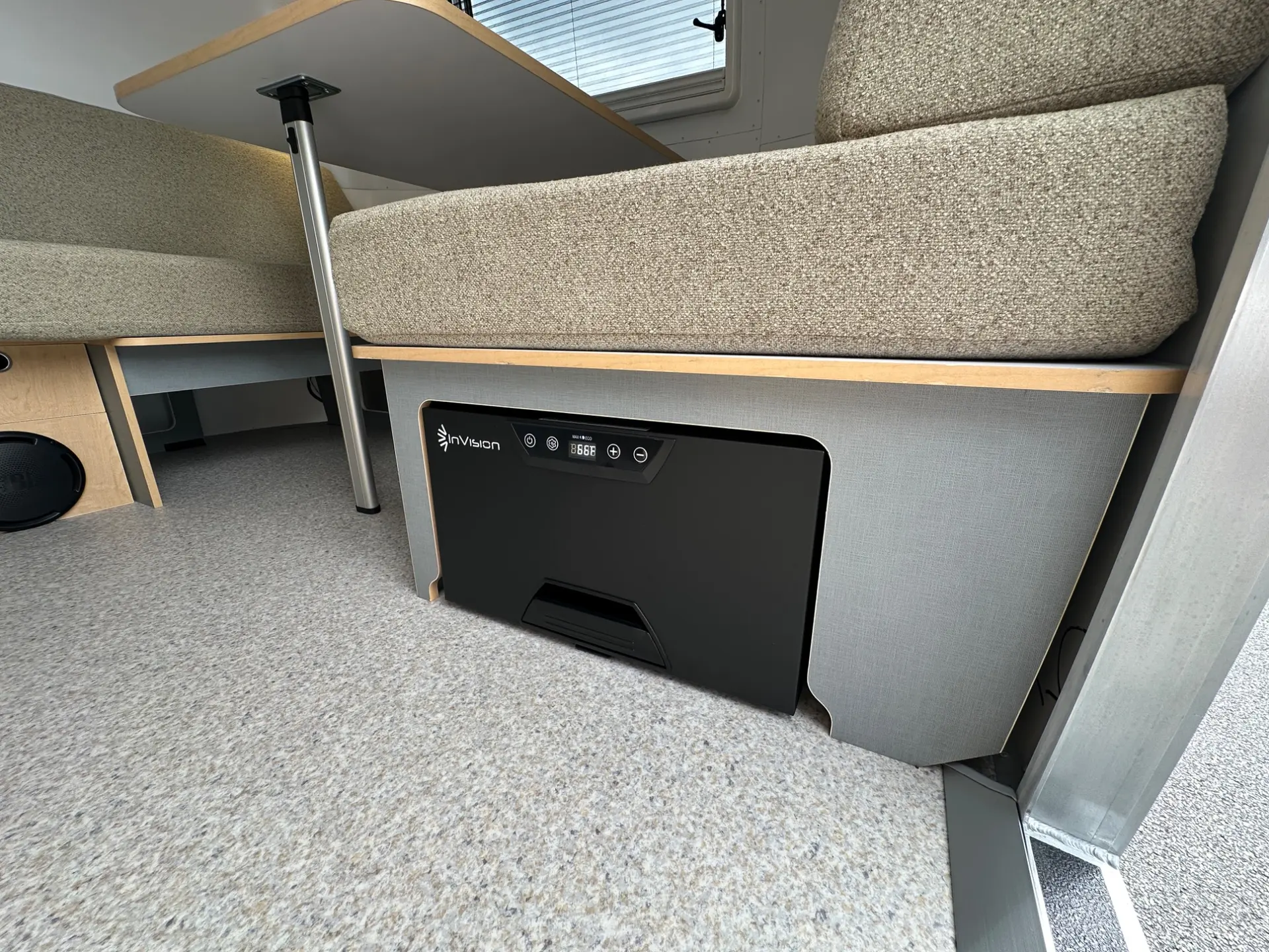 2027 Airstream World Traveler 17Rb - Image 14