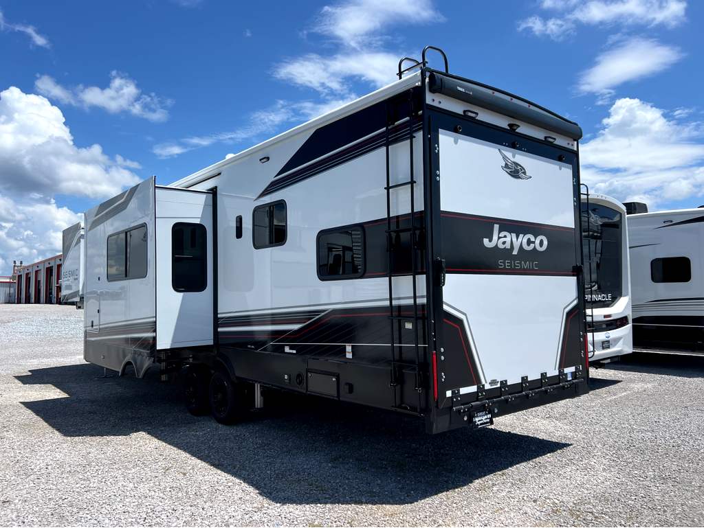 2026 JAYCO SEISMIC 359 - Image 3