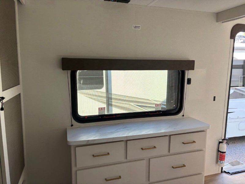 2026 Grand Design Transcend 335BHT - Image 38