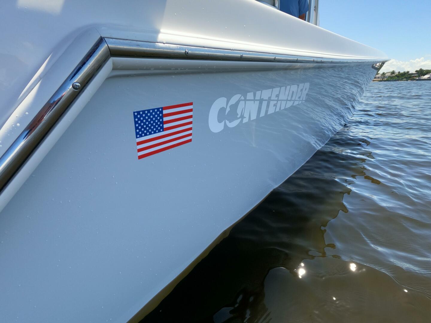 2018 Contender 32 ST - Image 7