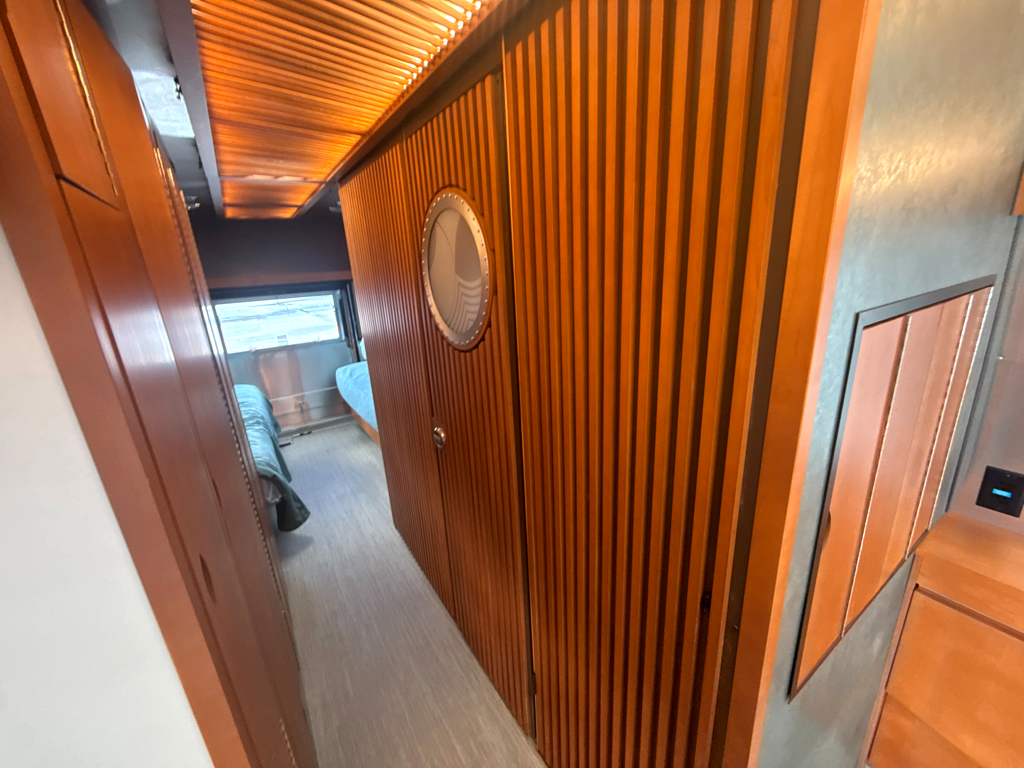 2026 AIRSTREAM FRANK LLOYD WRIGHT 28RBT - Image 19