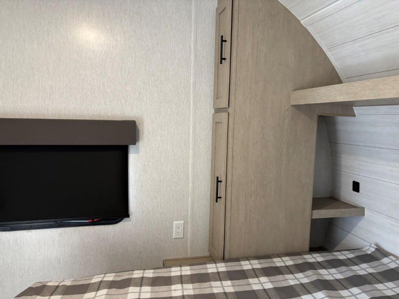 2023 FOREST RIVER EVO LITE 252SS - Image 21