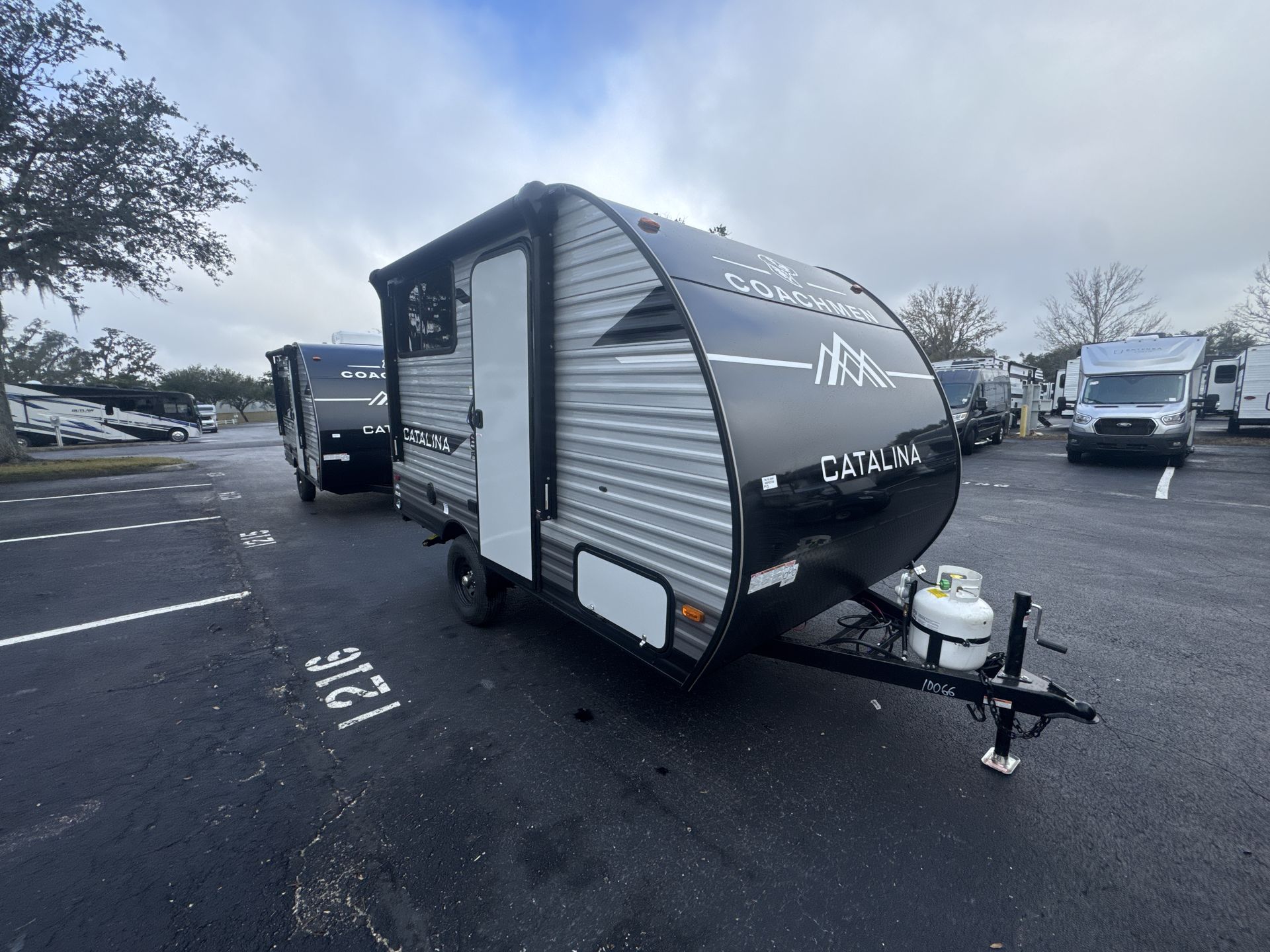 2025 Coachmen Catalina Summit Series 7