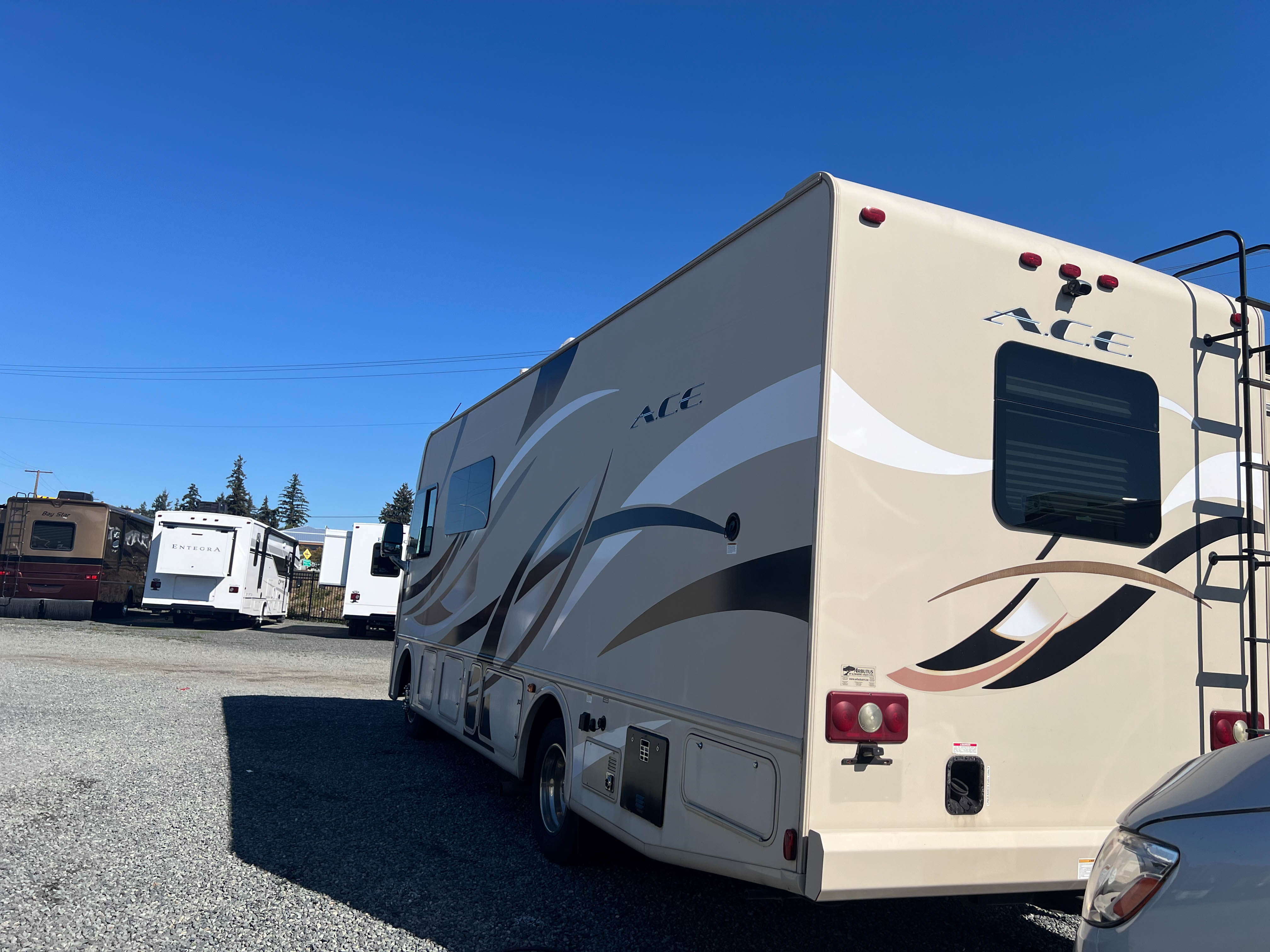 2015 Thor Motor Coach ACE 27.1 - Image 6