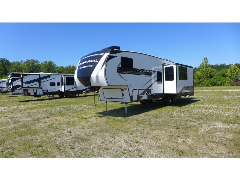 2022 Coachmen Chaparral Lite 274BH - Image 8