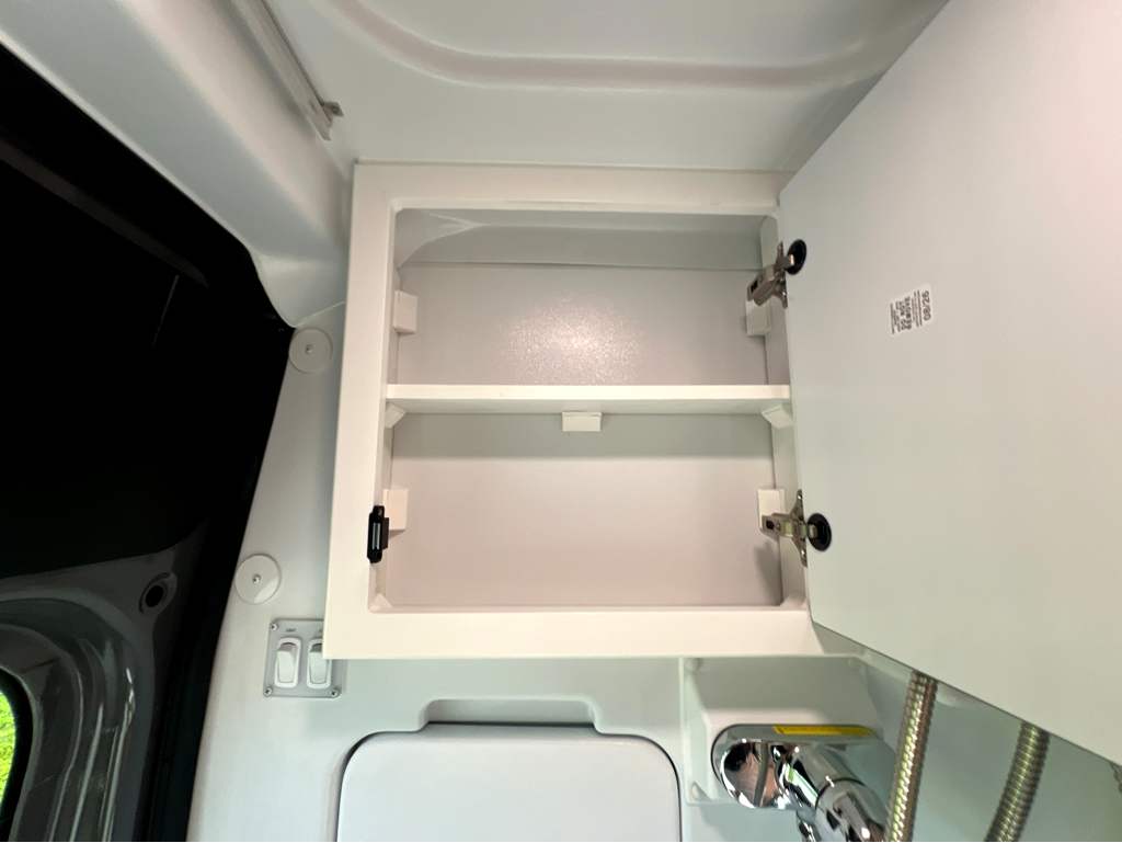 2027 THOR MOTOR COACH SEQUENCE 20L - Image 18