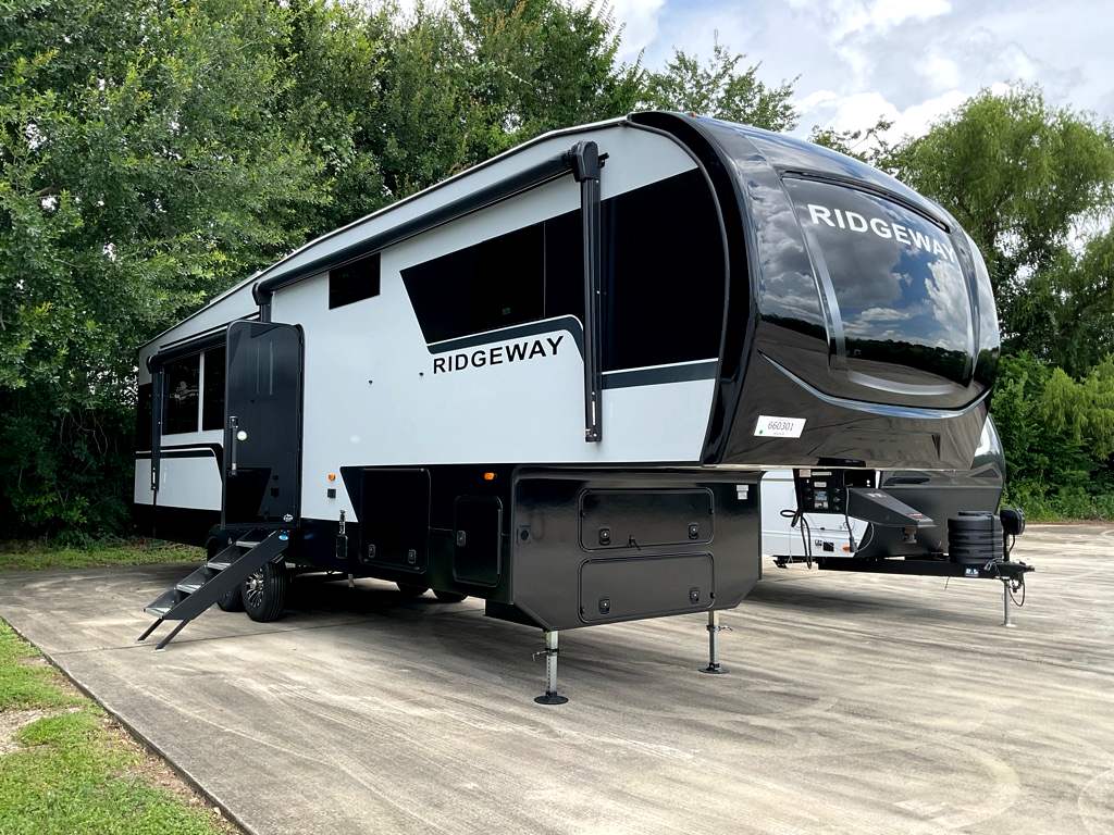2027 KZ RIDGEWAY 31 RL - Image 1