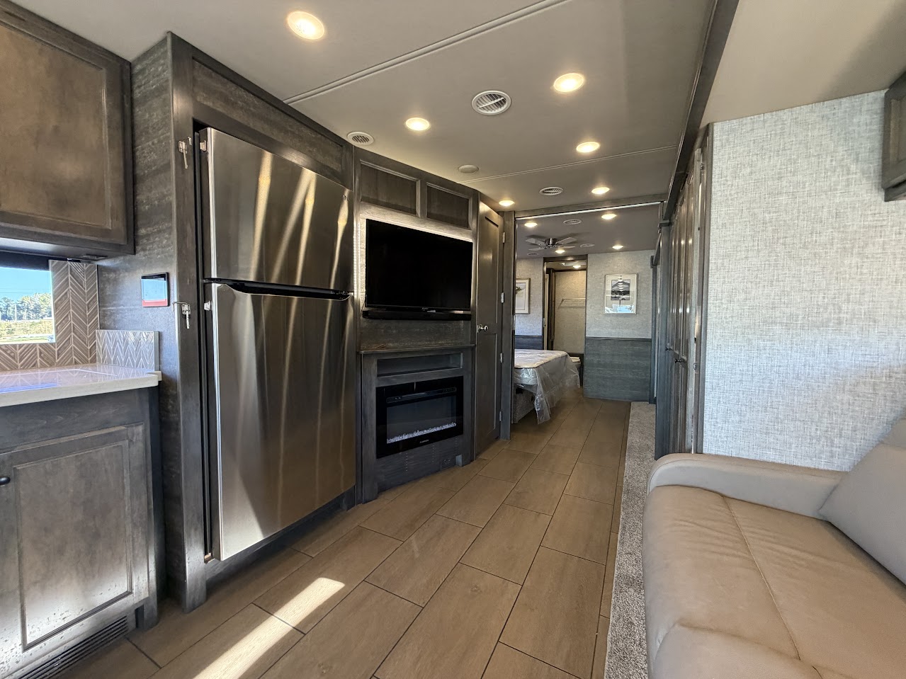 2023 TIFFIN OPEN ROAD 36UA - Image 11