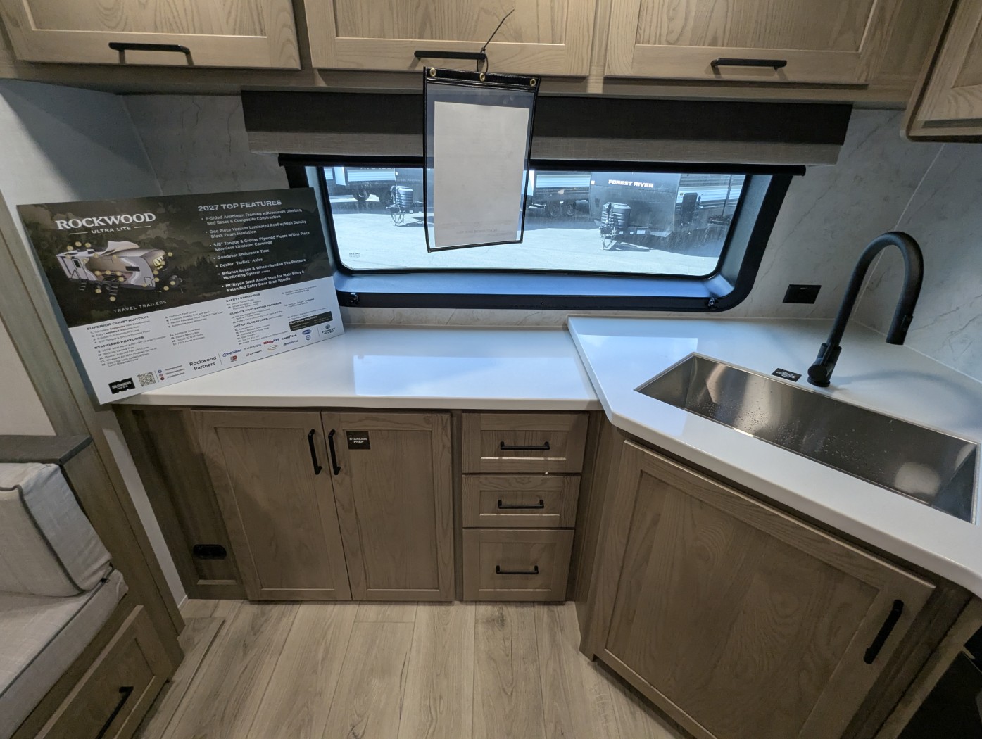 2027 Forest River Rockwood Ultra Lite 2608BS - Image 15