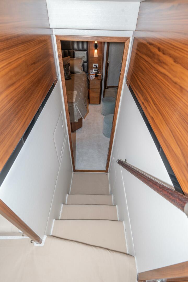 2025 Viking 90 Convertible - Image 44