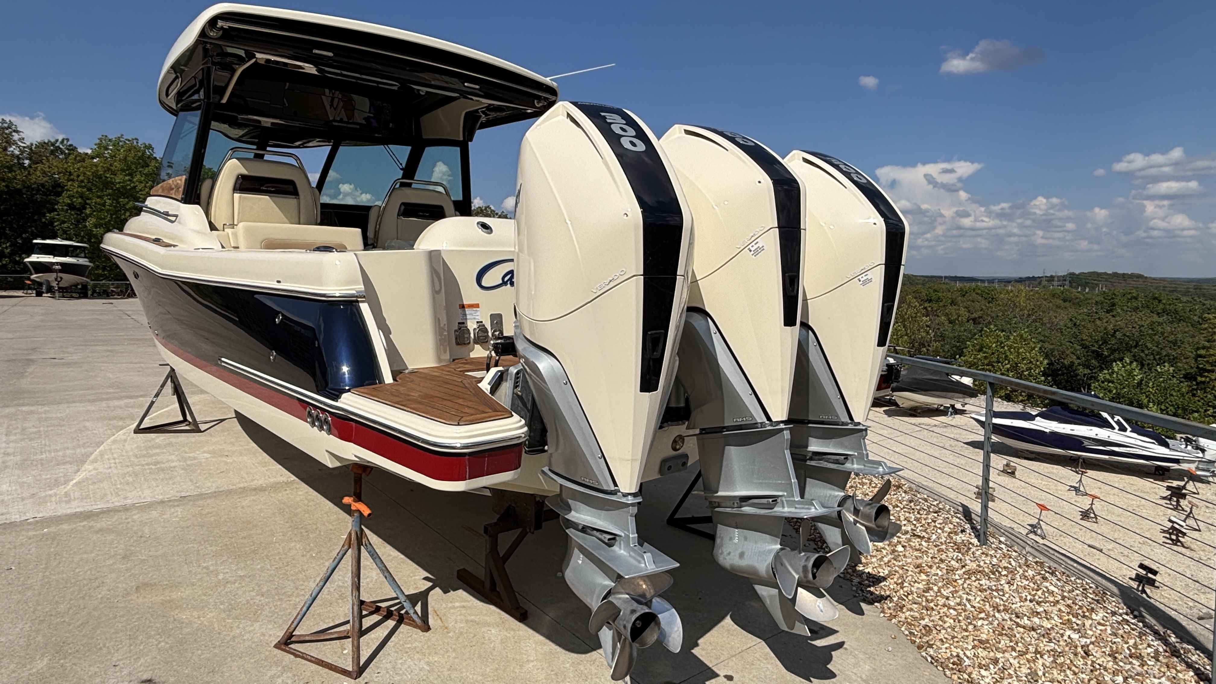 2021 Chris Craft 35 Calypso - Image 6