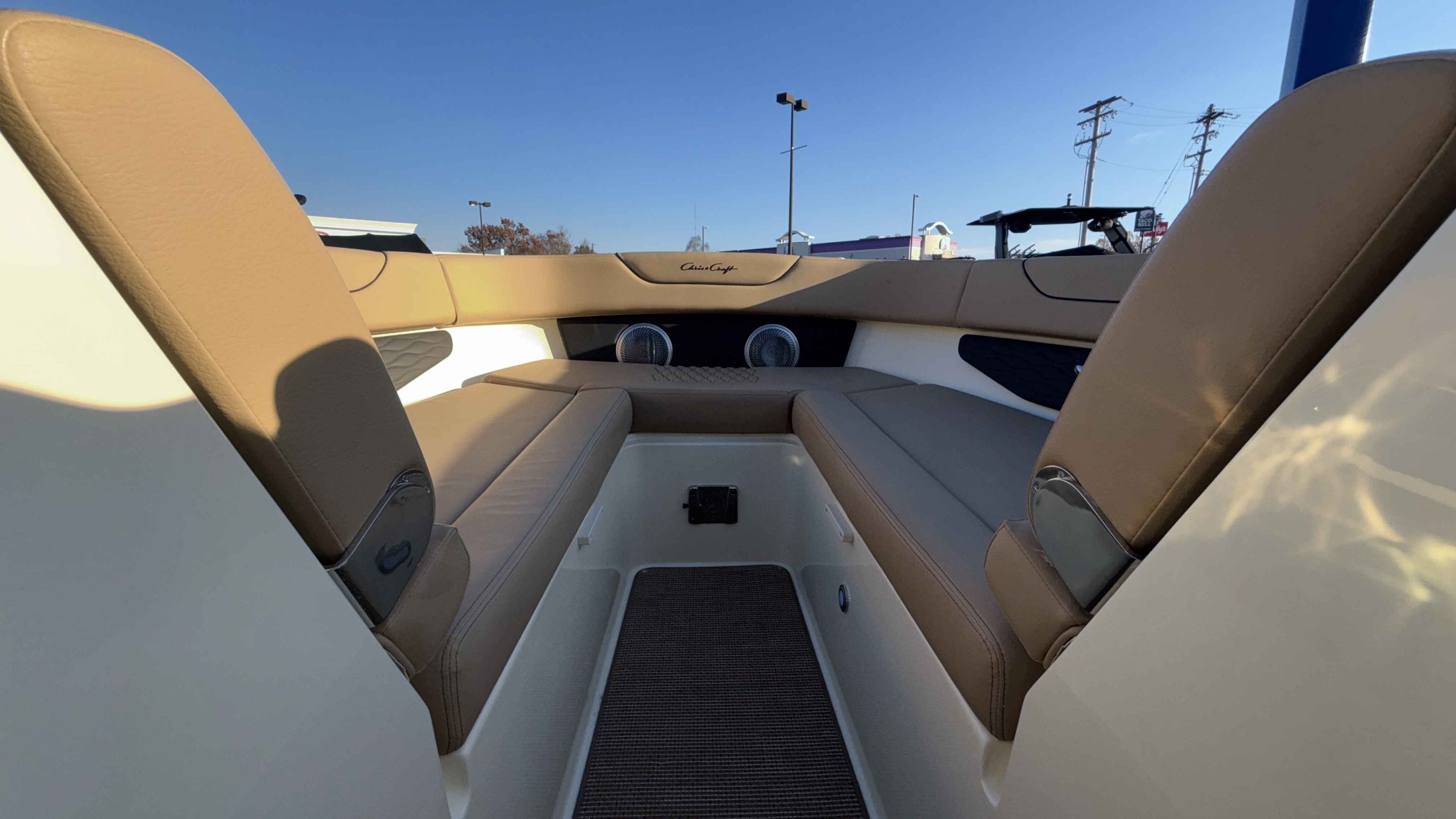 2026 Chris Craft SPORTSTER 28 Sterndrive - Image 42