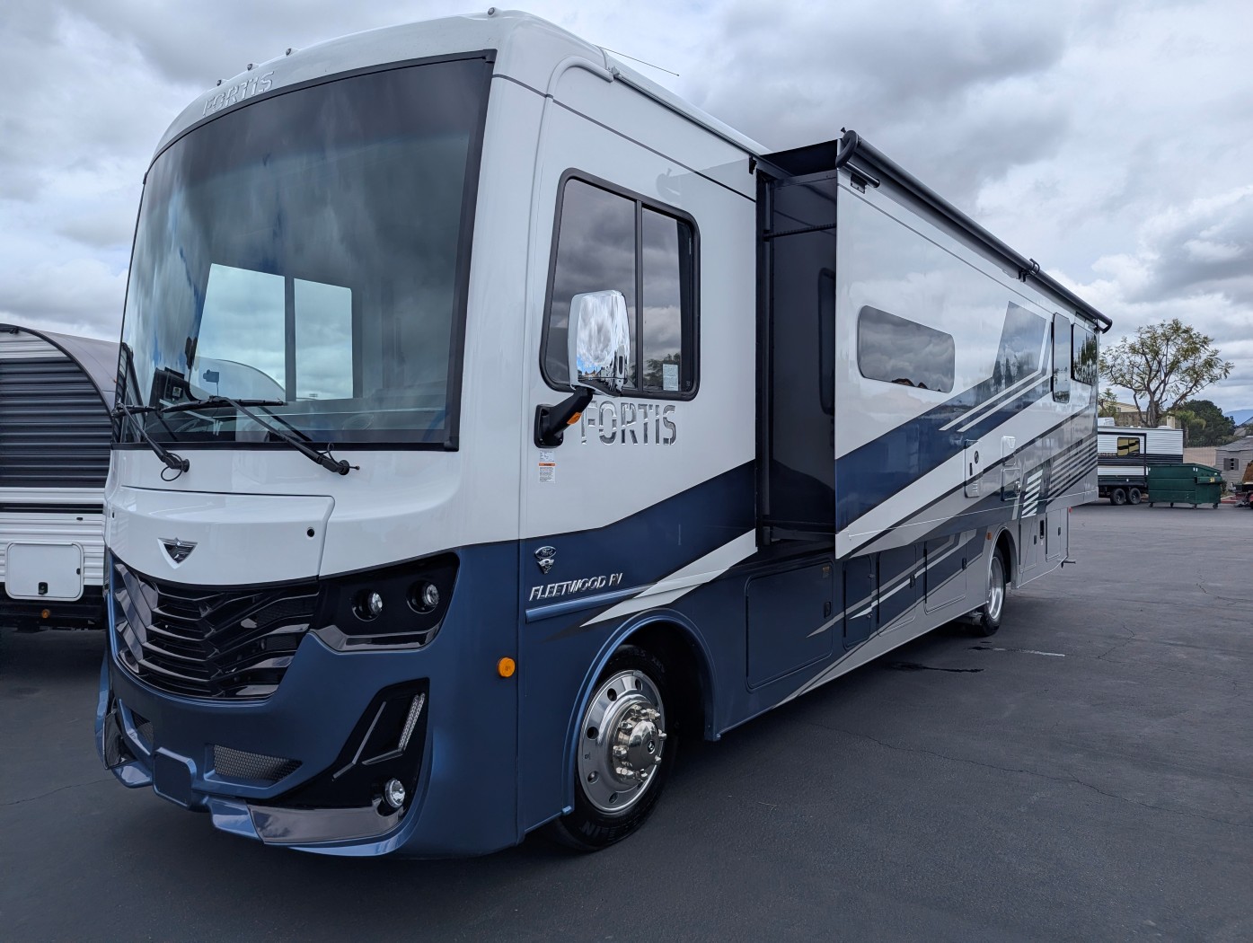 2026 Fleetwood Fortis 32RW - Image 3