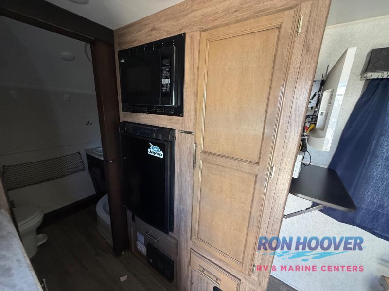 2019 JAYCO 16MRB - Image 8