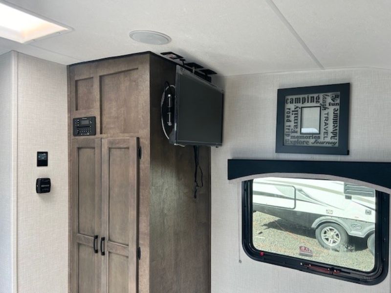 2023 Venture RV Sonic Lite SL170VBH - Image 7