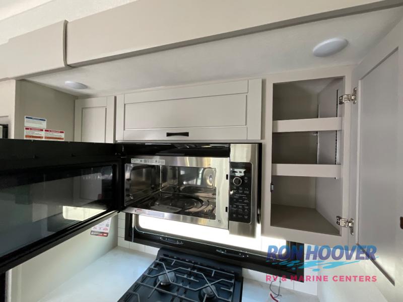 2026 JAYCO NORTHPOINT 382FLRB - Image 11
