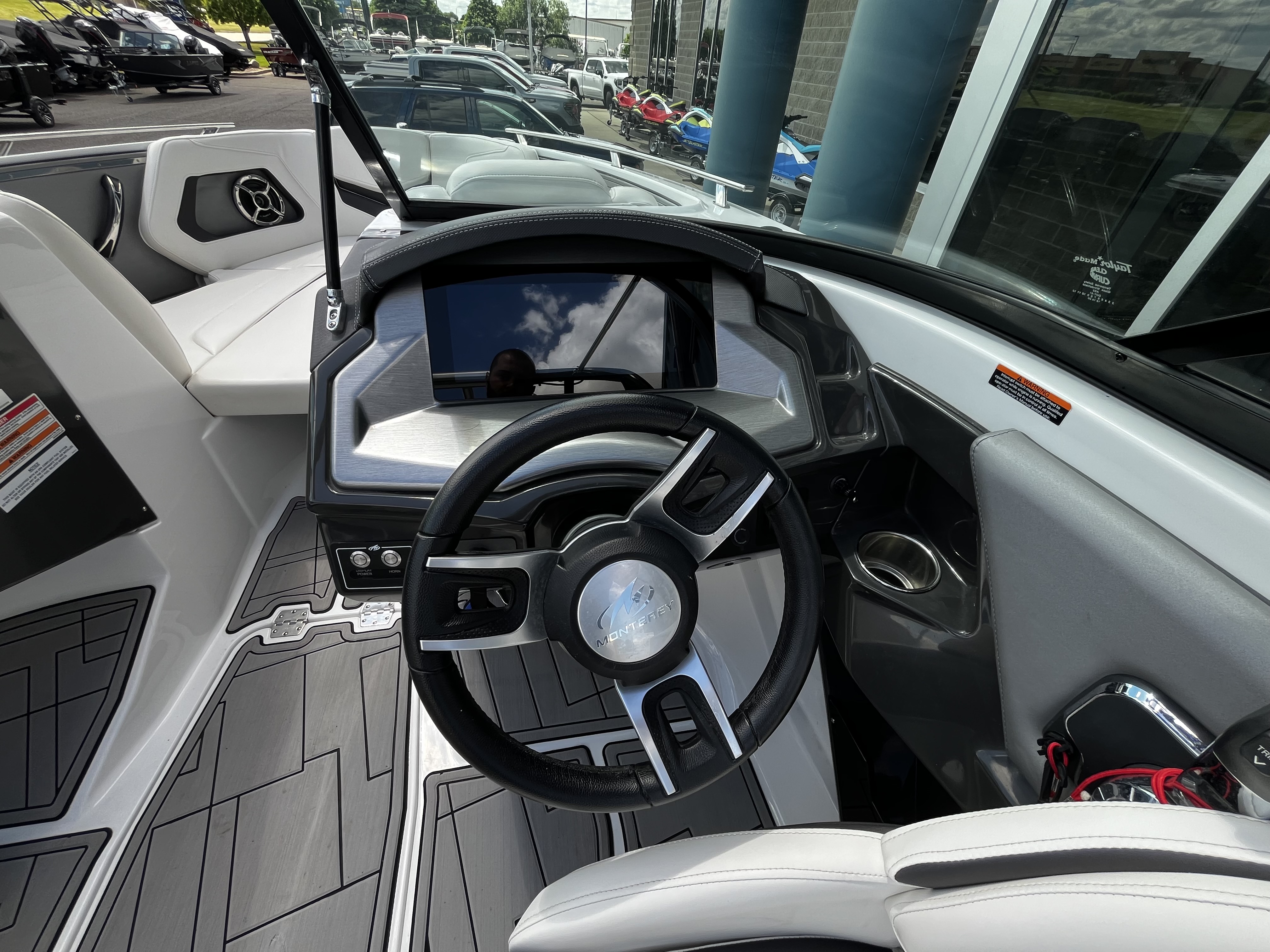 2018 Monterey 238SS - Image 21