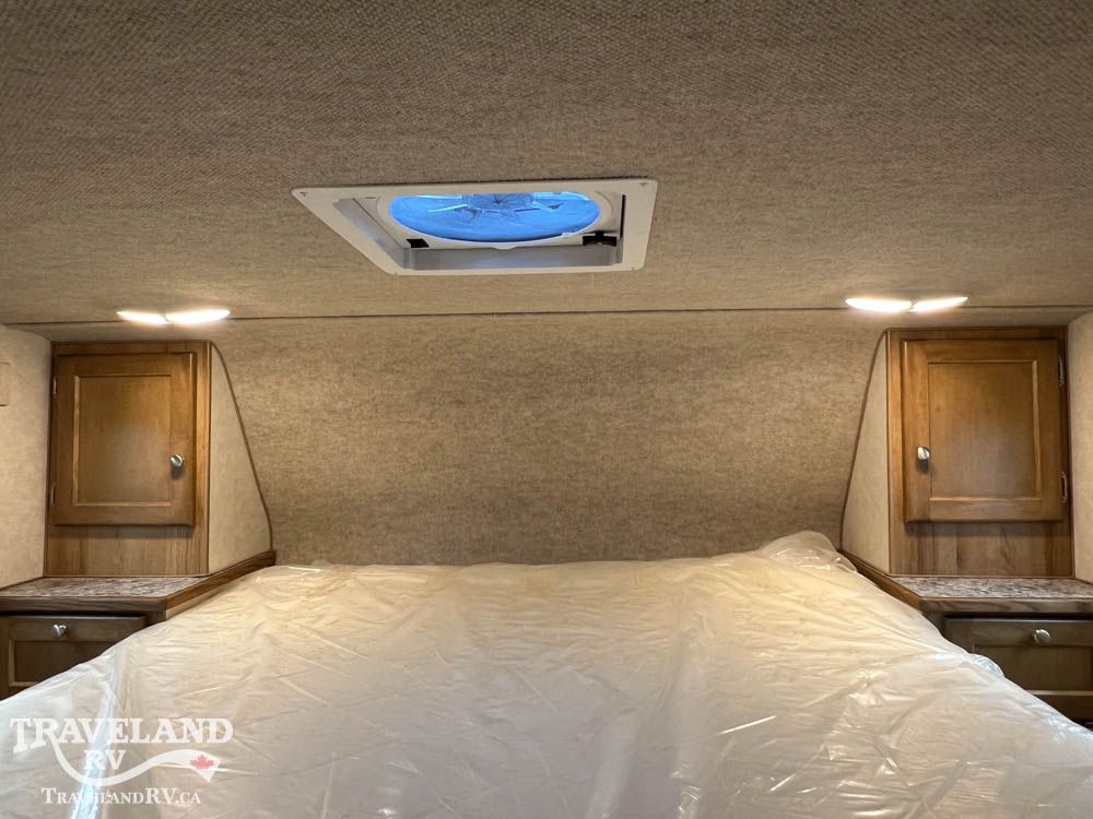 2027 Westland RV TRAVELAIRE 80W - Image 16