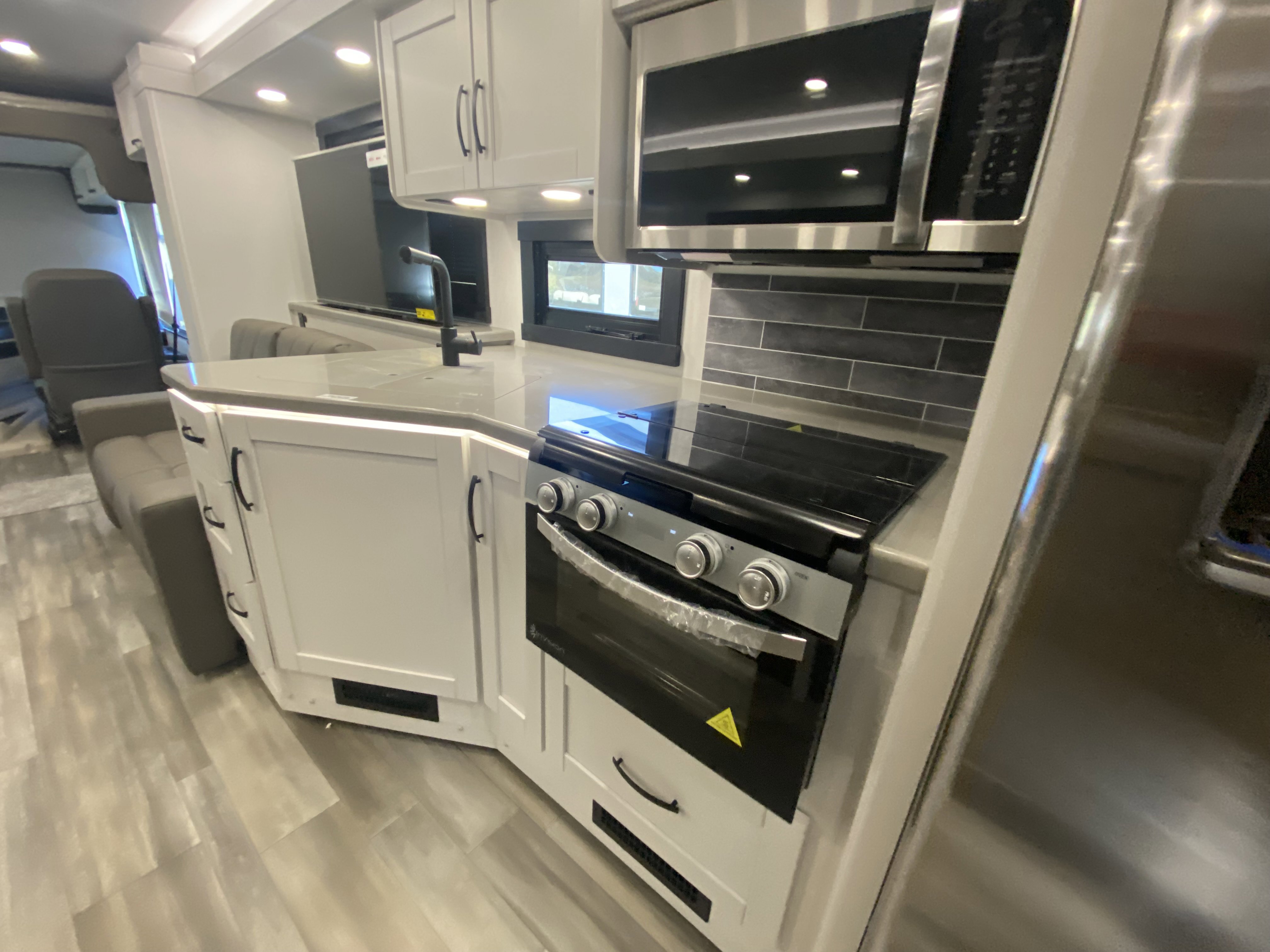2026 JAYCO PRECEPT 34G - Image 27