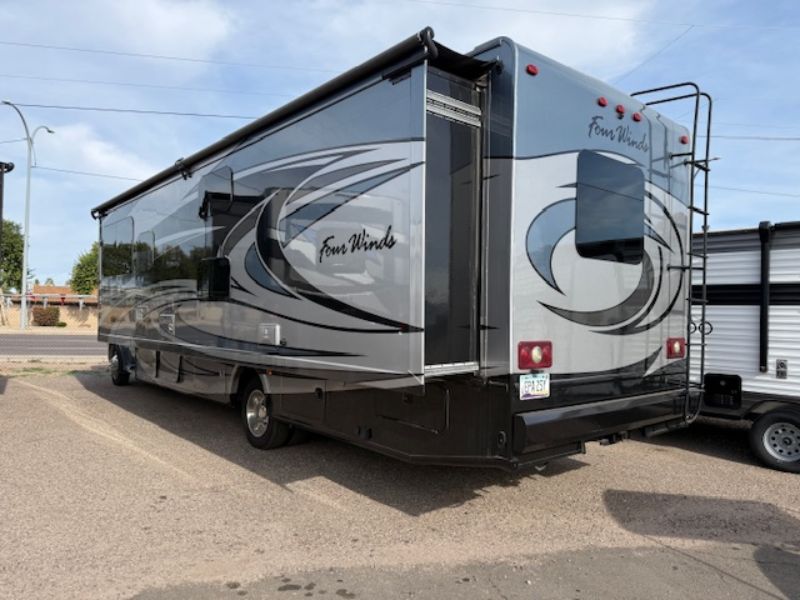 2017 Thor Motor Coach Four Winds Super C 35SB - Image 2