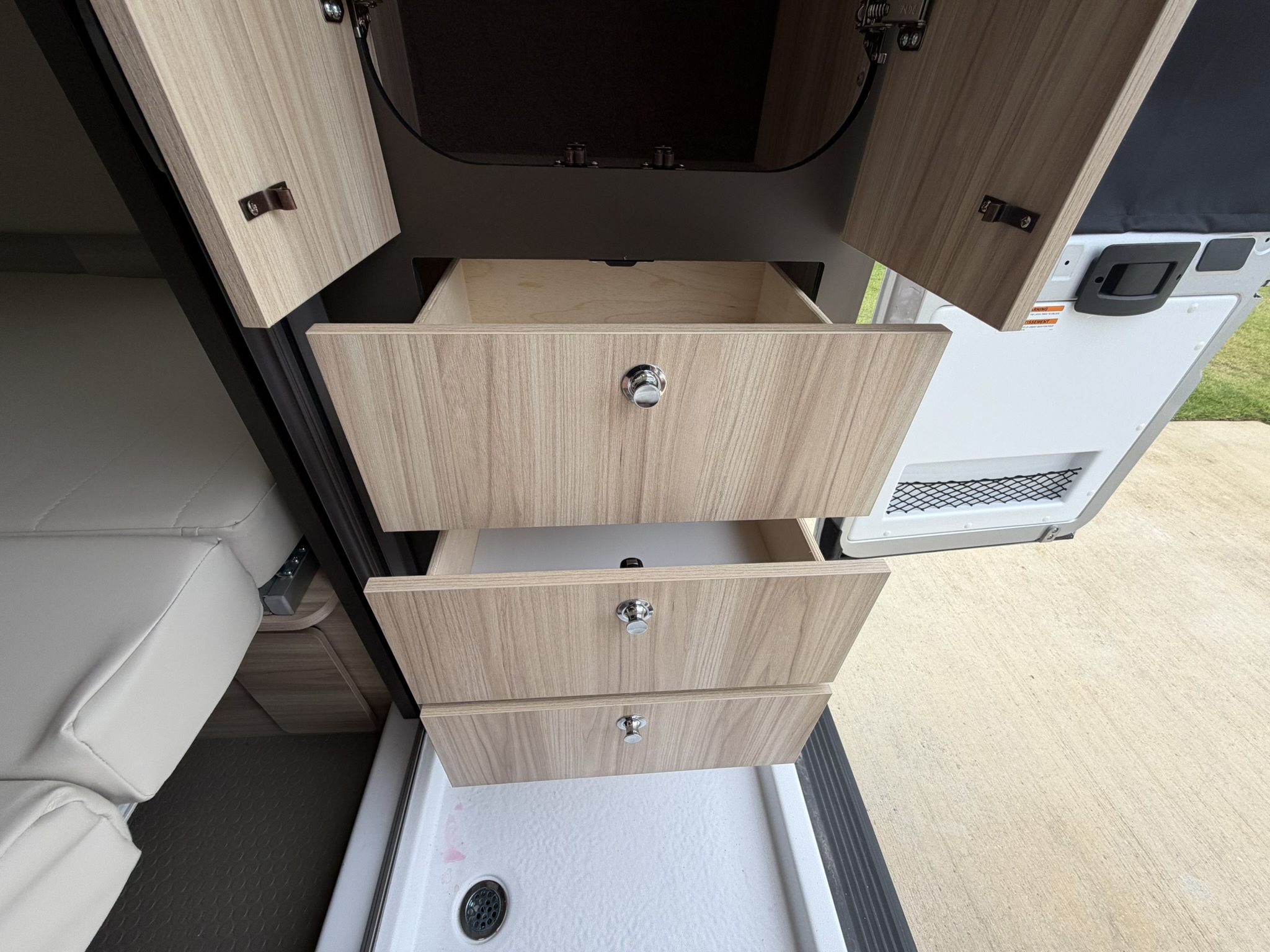 2027 ENTEGRA COACH ETHOS 20T - Image 29