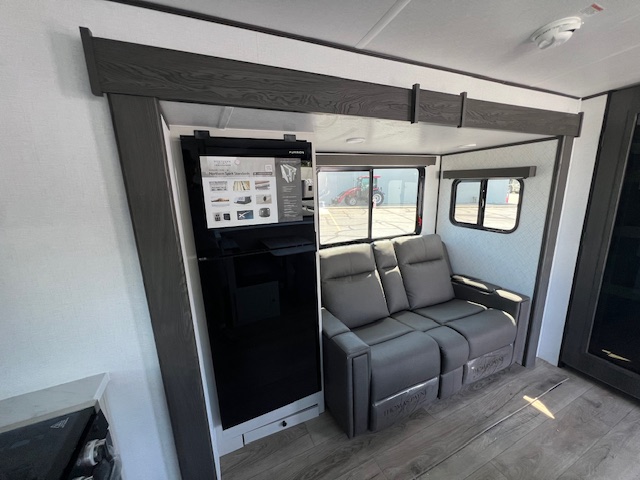2026 Coachmen Northern Spirit 2560RK - Image 19
