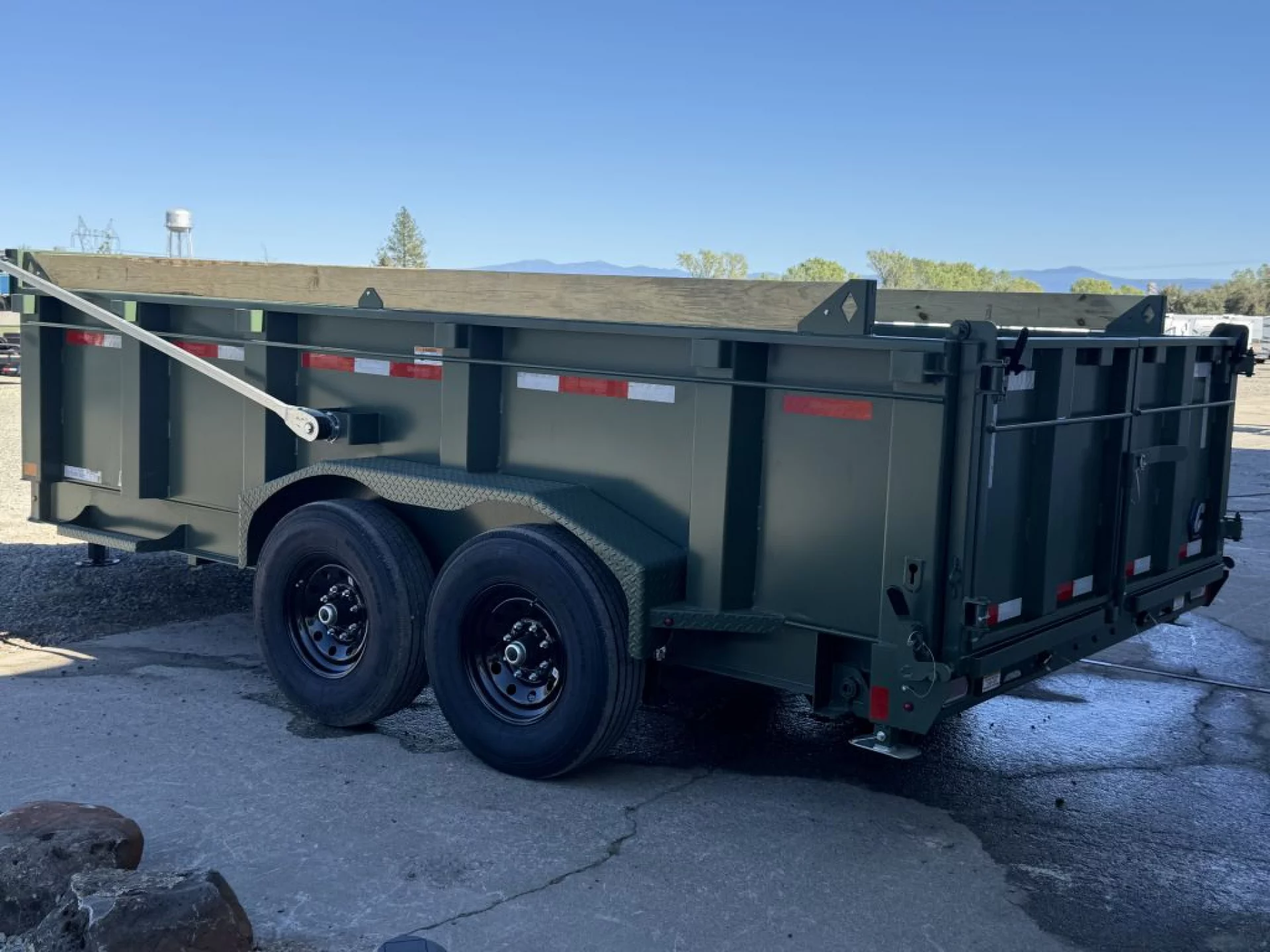 2027 DIAMOND C TRAILERS DIAMOND C LPT 207 HEAVY DUTY 14X82 32 SIDES PACESETTER - Image 3