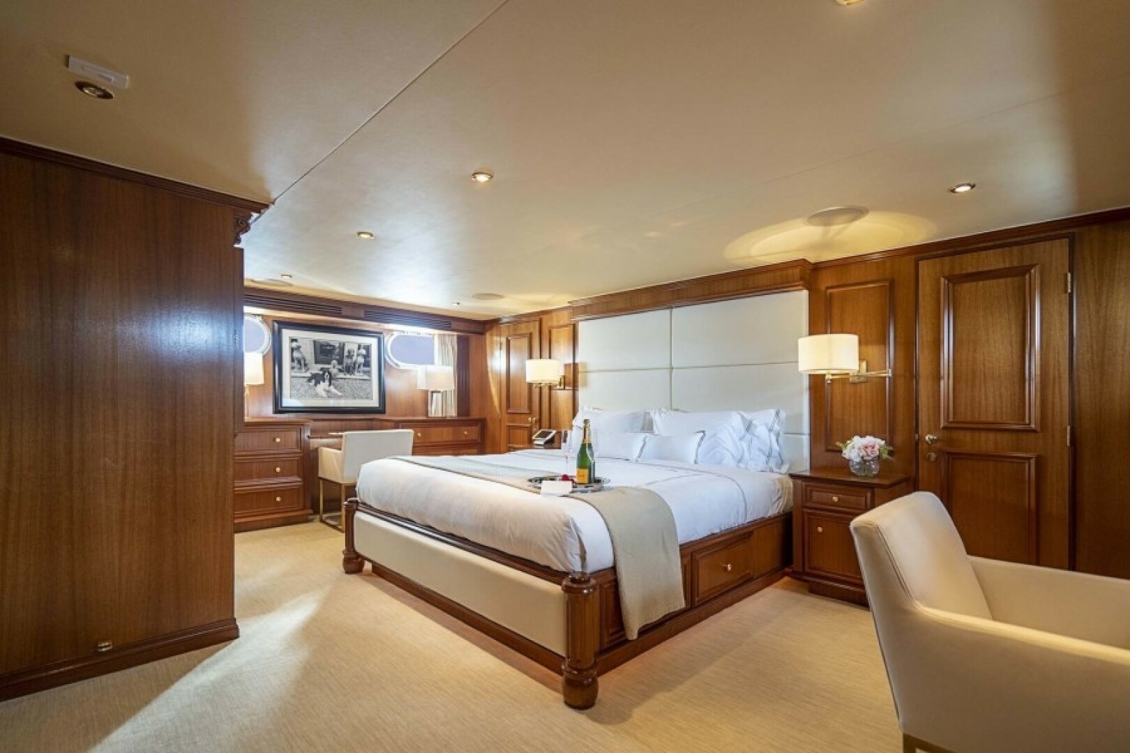 2000 Broward Raised Pilothouse - Image 11