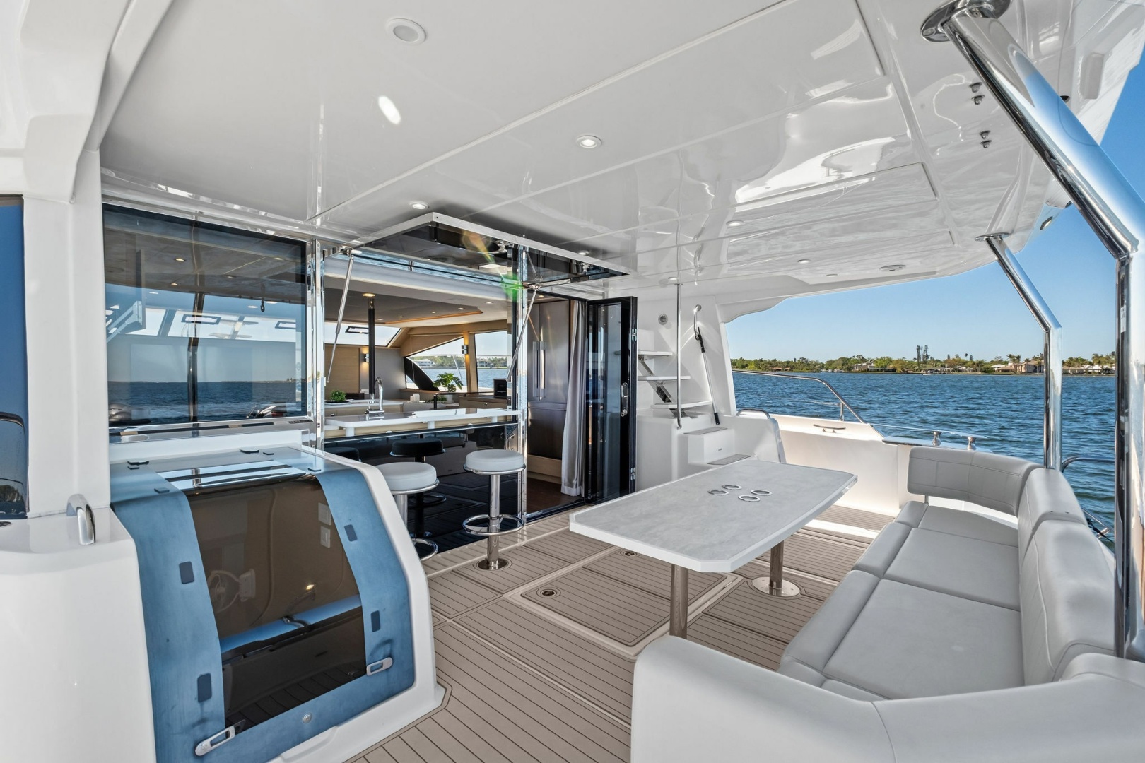 2022 Aquila 54 Yacht - Image 10