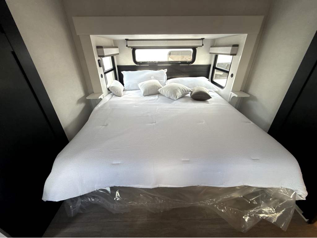 2026 JAYCO PINNACLE 36FBTS - Image 20