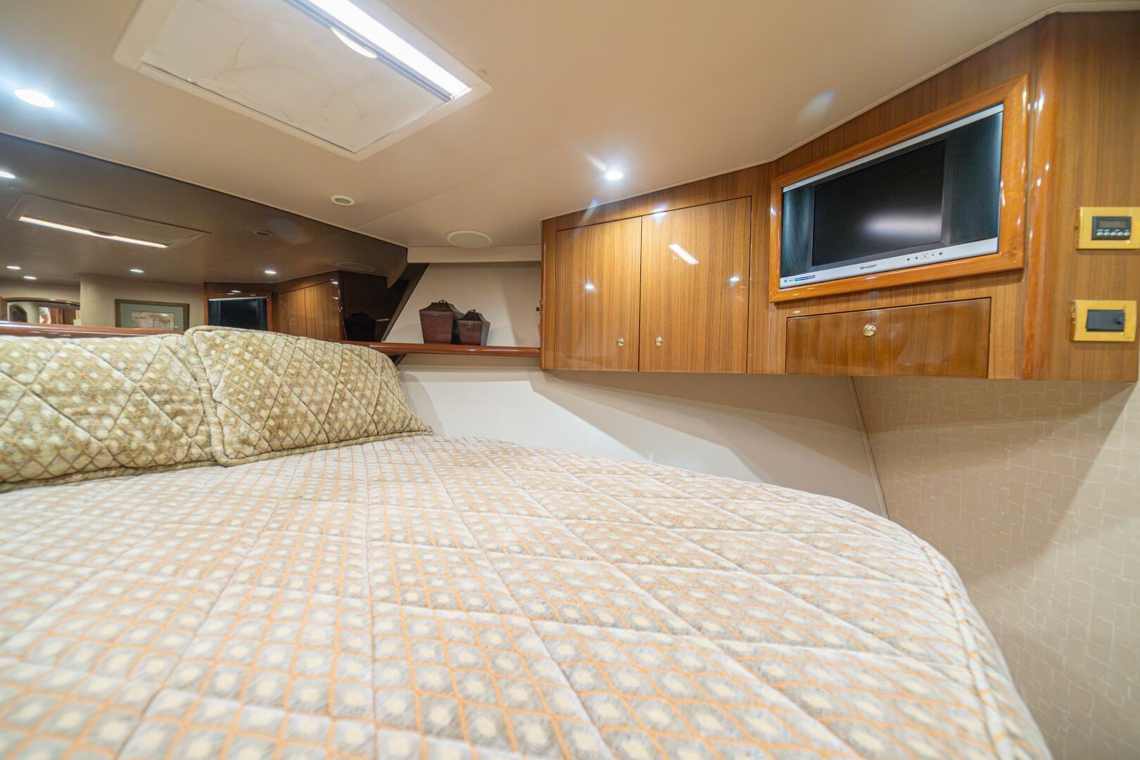2006 Viking 56 Convertible - Image 56