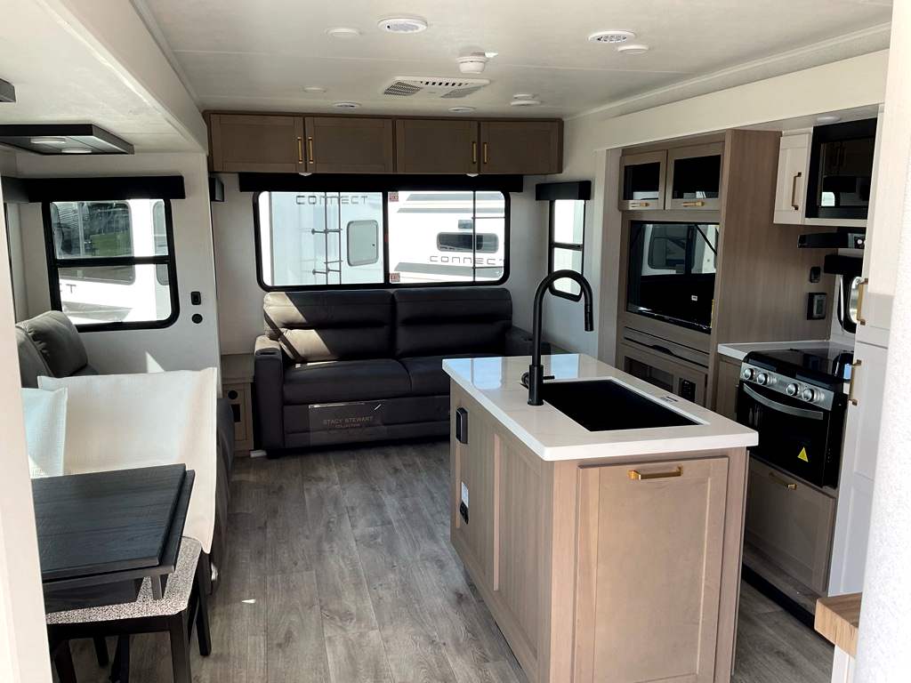 2027 JAYCO Eagle 294CKBS - Image 5