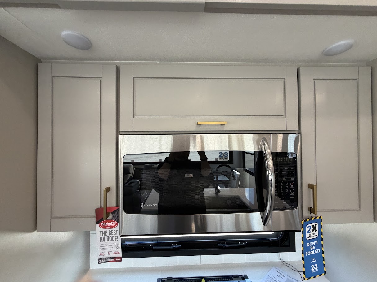 2027 JAYCO NORTH POINT 361RLBH - Image 23