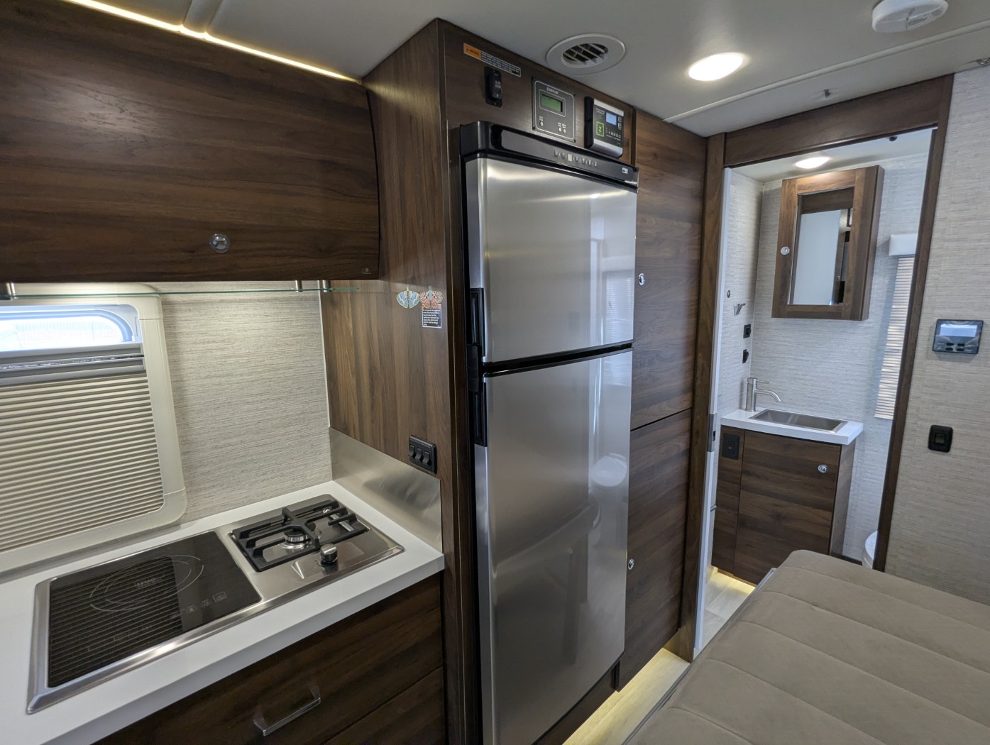 2022 Winnebago View 24D - Image 22