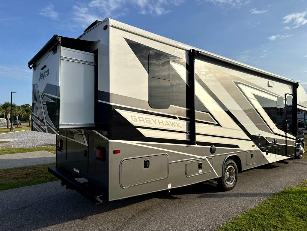 2025 JAYCO GREYHAWK 30Z - Image 7