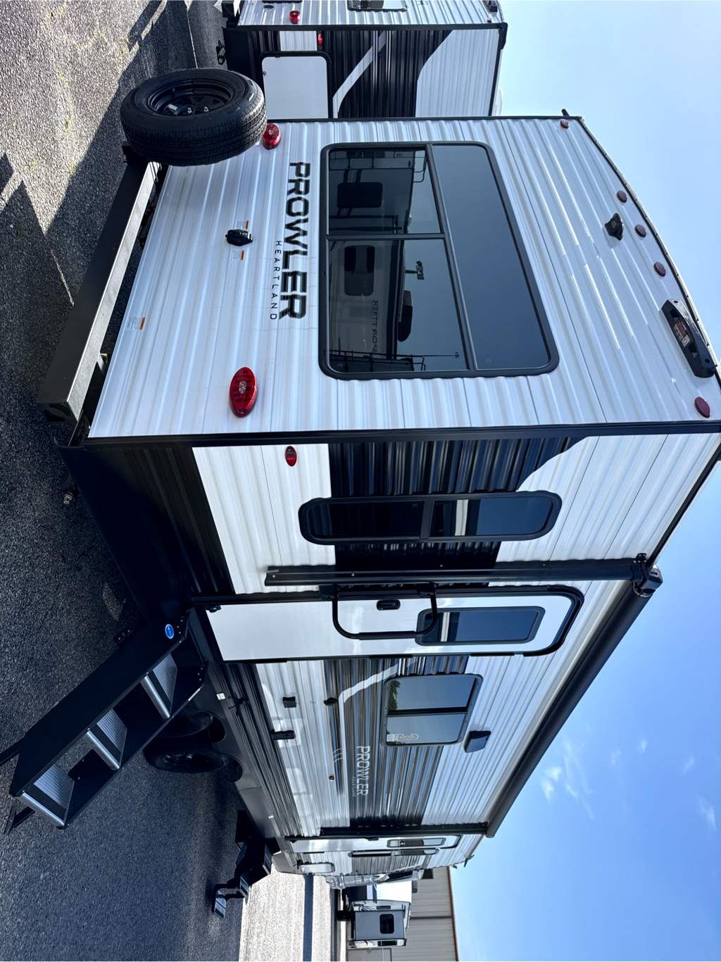 2027 HEARTLAND PROWLER 2601RLS - Image 4