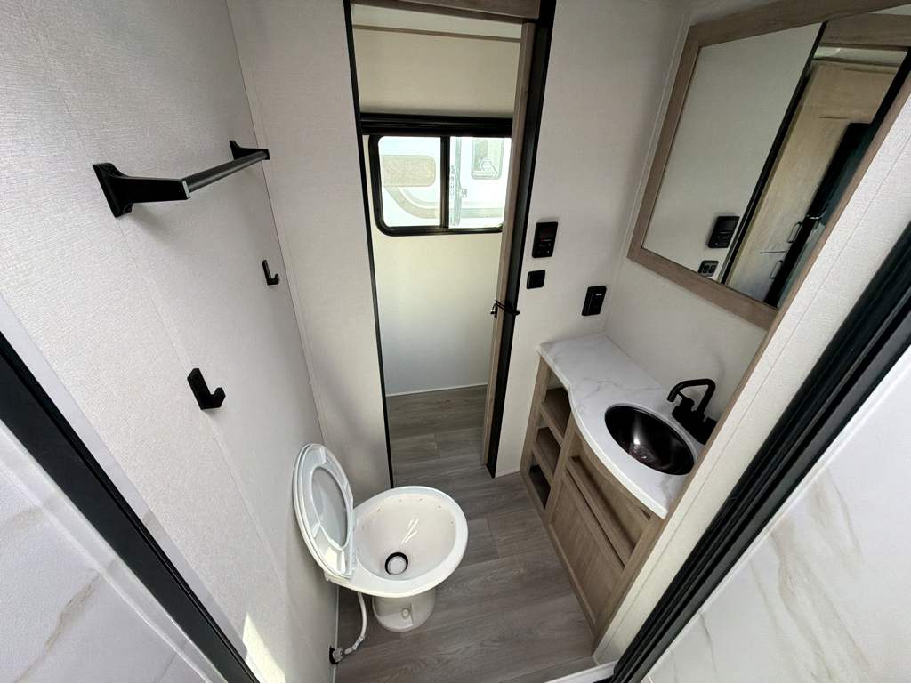 2026 GRAND DESIGN IMAGINE 25RLE - Image 25