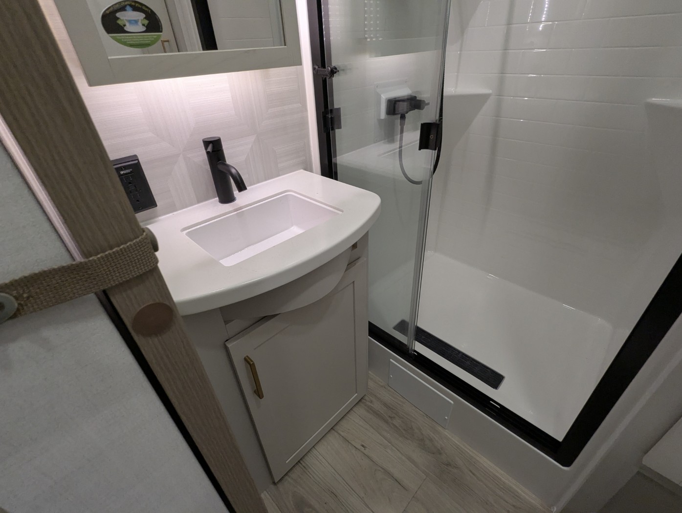 2027 Forest River Rockwood Signature 290SFK - Image 37