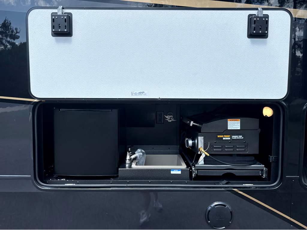 2027 JAYCO PINNACLE 39FLOK - Image 6