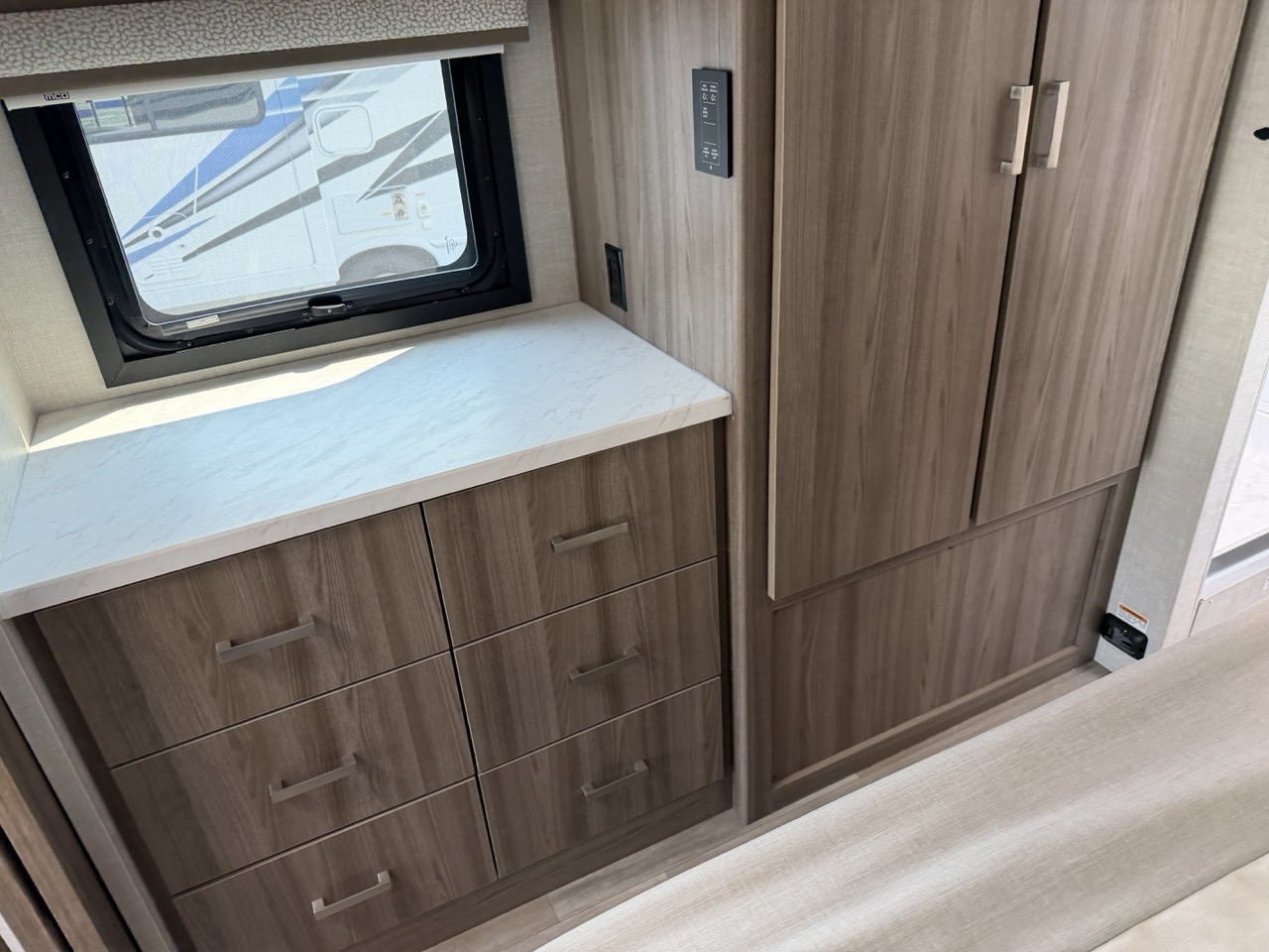 2026 Thor Motor Coach Gemini AWD 24JG - Image 12