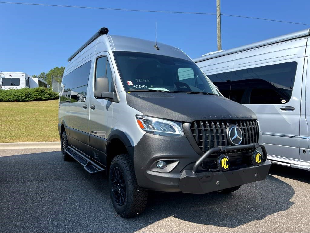 2026 AIRSTREAM INTERSTATE 19X - Image 1
