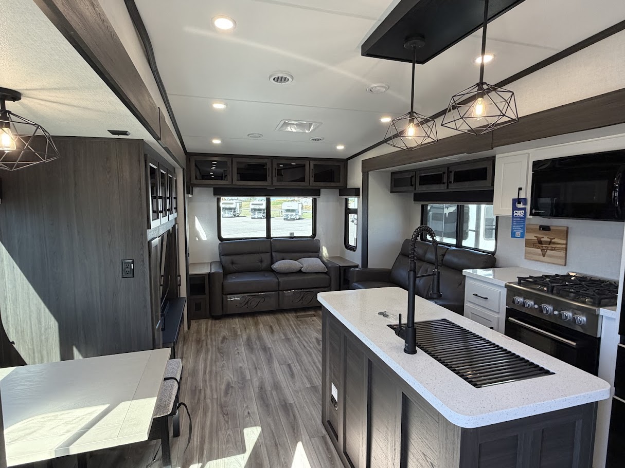 2026 VENTURE RV SPORTTREK 353VIK - Image 14