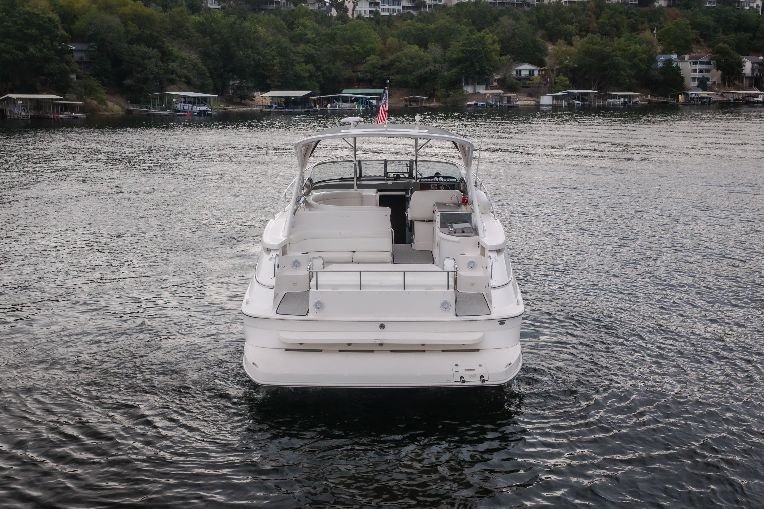 2009 Regal 4460 Express Cruiser - Image 5