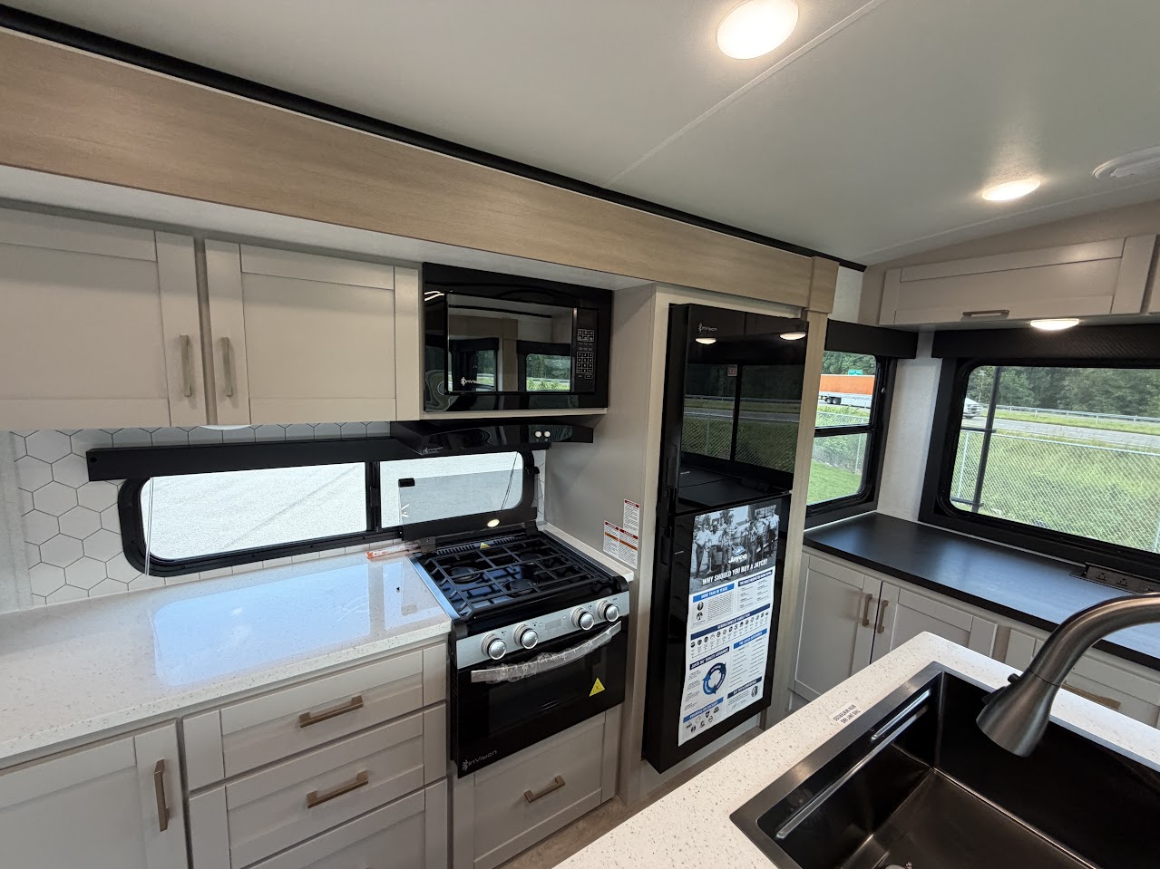 2027 JAYCO JAY FEATHER 27MK - Image 11