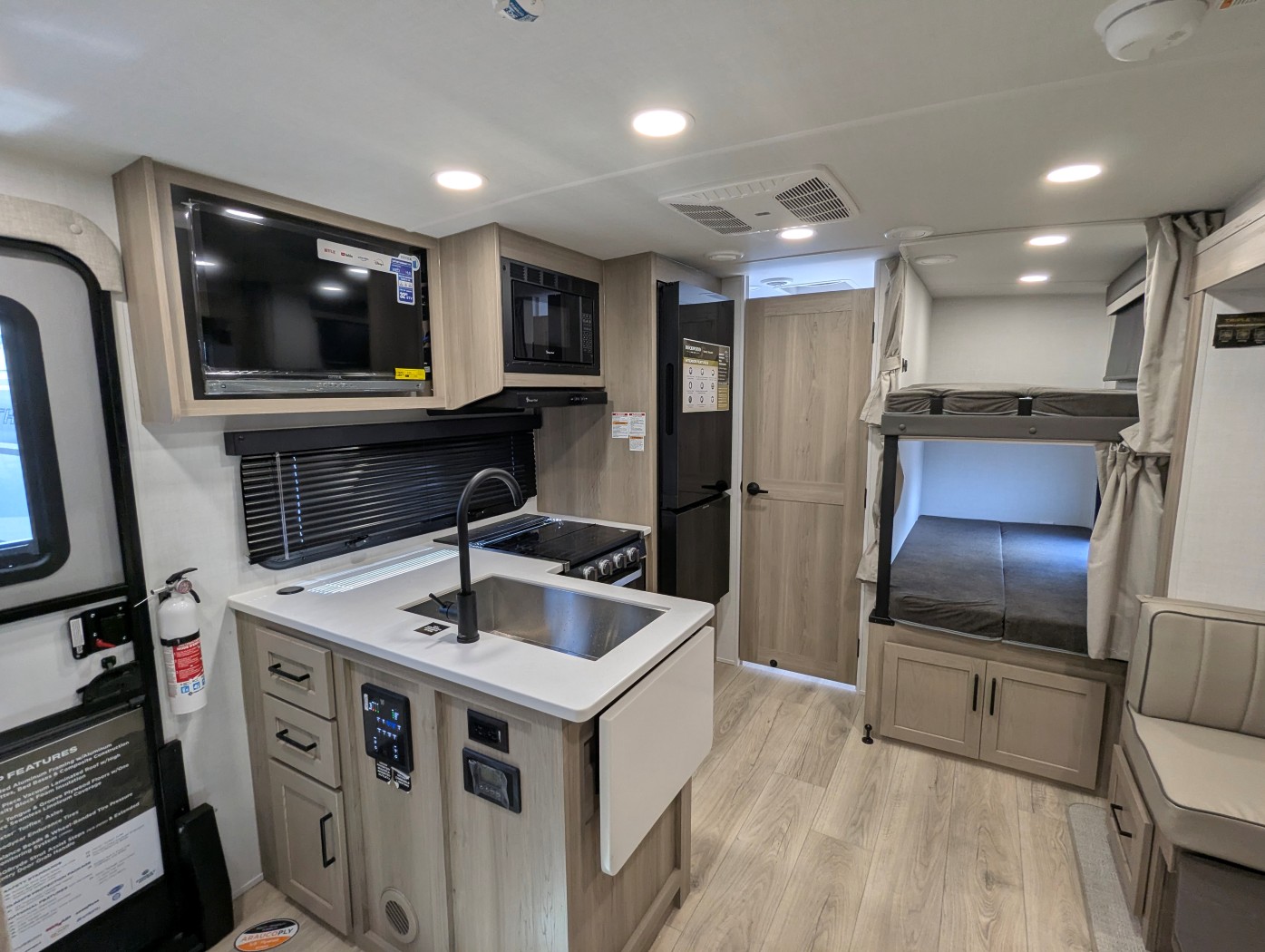 2026 Forest River Rockwood Mini Lite 2520BH - Image 11
