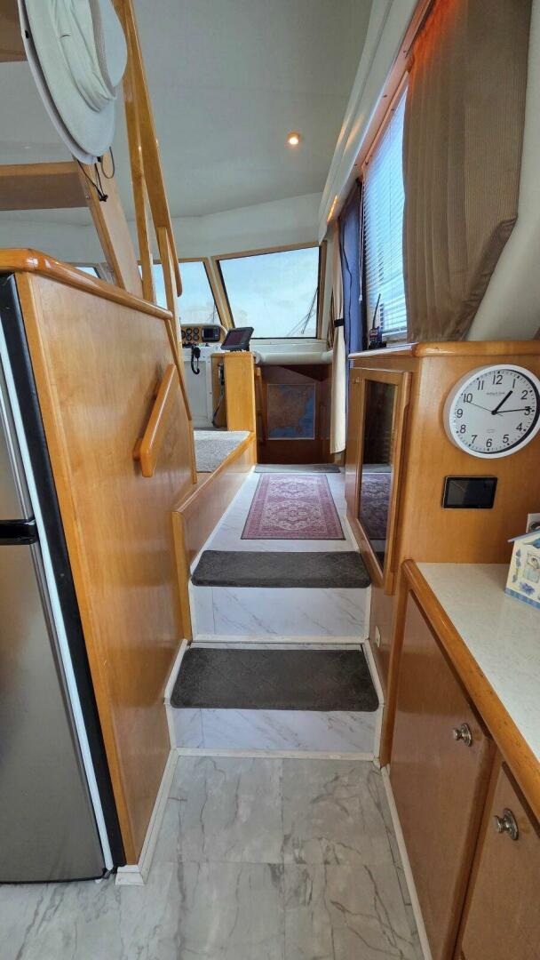 1998 Navigator 5300 - Image 35